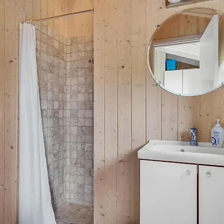 Beautiful Home In Humble With Sauna *