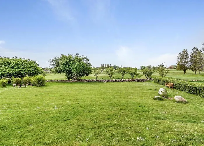 Semesterbostad Smorblomstvaenget X